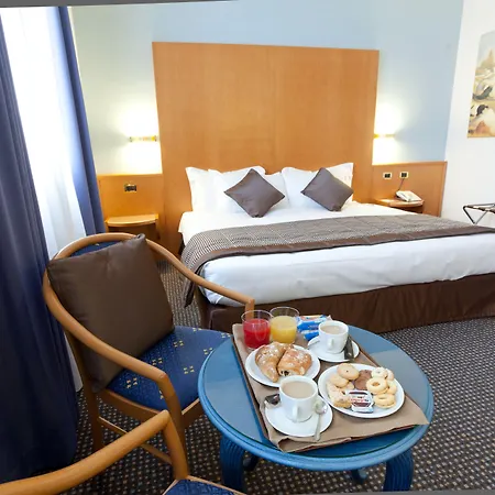 Отель Una Hotels Occhiobello