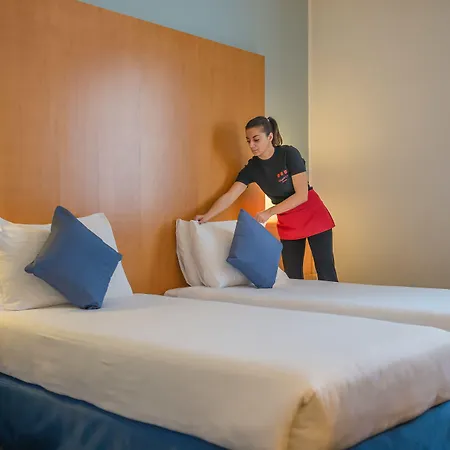 Ξενοδοχείο Una Hotels Occhiobello 4*