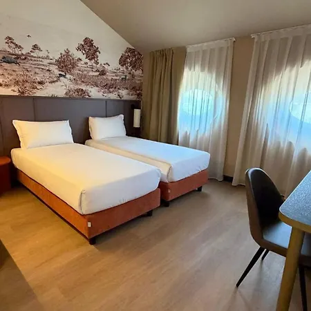 Una Hotels Occhiobello 4* Оккьобелло