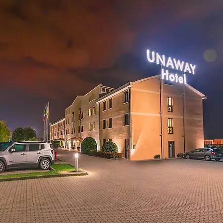 Hotel Una Hotels Occhiobello 4*