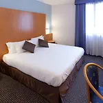 奥基奥贝洛乌娜威酒店