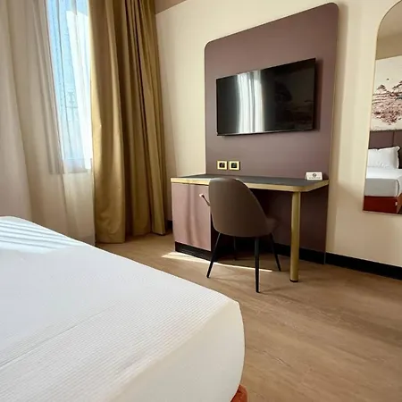 Una Hotels Occhiobello Ξενοδοχείο