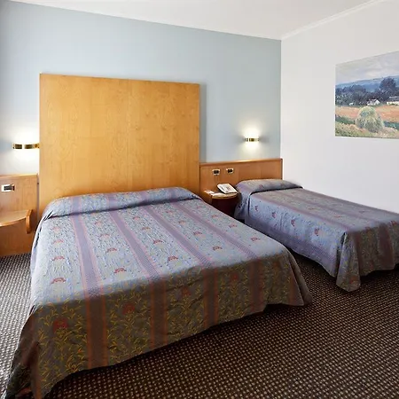 Una Hotels Occhiobello אוקיובלו