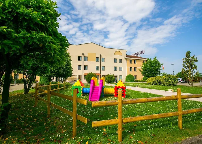 Una Hotels Occhiobello 4*